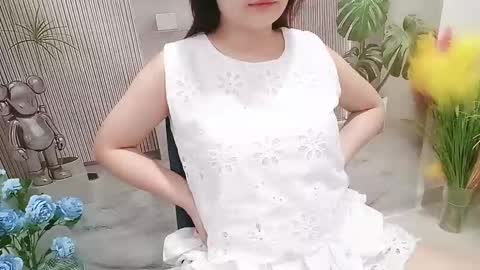 Snapshot of chillylove chatting on October 10, 1:55 am Jani online show from October 10, 1:55 am