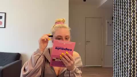 Chanelle online show from July 7, 1:59 pm