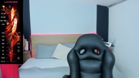 Chiqui online show from November 24, 7:01 pm