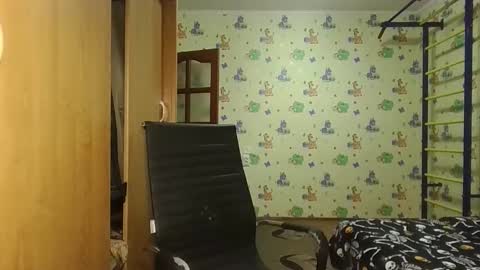 chiraq1945 online show from November 17, 5:37 pm