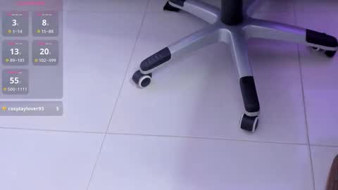 C H L O E  online show from November 5, 8:44 pm