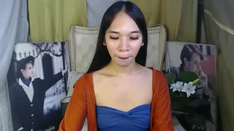 chloe_bilat online show from December 3, 2:12 am