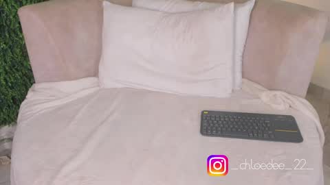 Chloe online show from September 13, 11:34 am