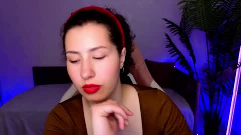 chloe_fantazy online show from April 9, 8:53 am