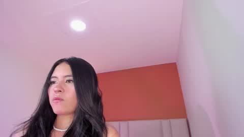 Chloe online show from July 1, 7:00 pm