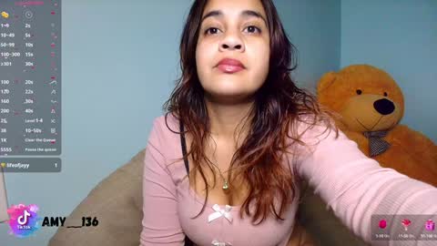 Snapshot of chloe_maia1 chatting on February 1, 1:44 am AMY online show from February 1, 1:44 am