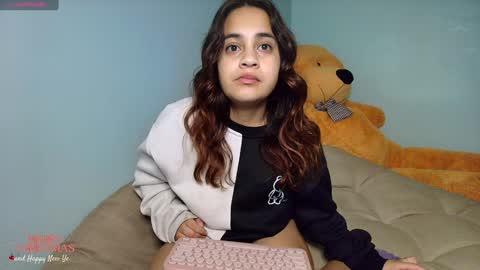 Snapshot of chloe_maia1 chatting on January 15, 5:08 am AMY online show from January 15, 5:08 am