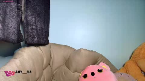 Snapshot of chloe_maia1 chatting on March 4, 1:34 am AMY online show from March 4, 1:34 am