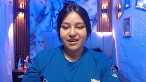 chloe_smith5 online show from February 10, 1:25 pm