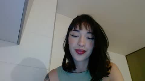 Snapshot of chloe_snoww chatting on September 16, 12:45 am cloes online show from September 16, 12:45 am