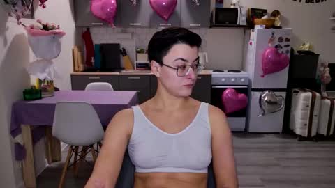 Eva and Sandra online show from February 13, 9:29 pm