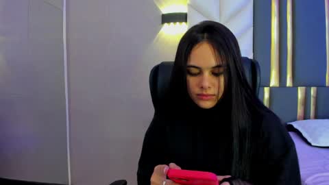  Chloe Harper  online show from May 11, 11:39 am