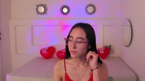 chloehil2 online show from February 14, 11:42 pm