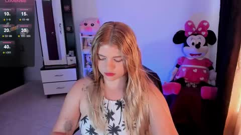 Chloee online show from February 25, 7:06 pm