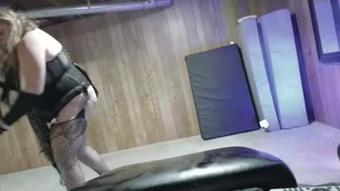 kinky cougar online show from January 10, 7:58 am