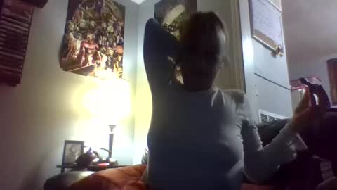Snapshot of chloeseroticadventures chatting on January 13, 6:27 am chloeseroticadventures online show from January 13, 6:27 am