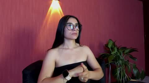 ChloeTurner  online show from March 12, 10:57 pm