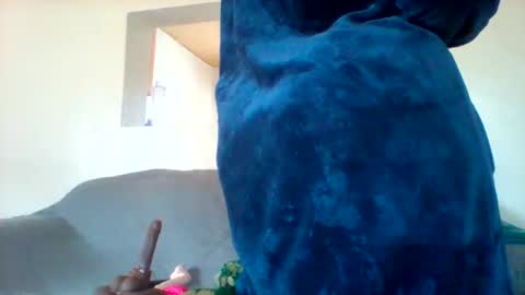 Snapshot of chocobabe002 chatting on October 6, 9:49 am chocobabe002 online show from October 6, 9:49 am
