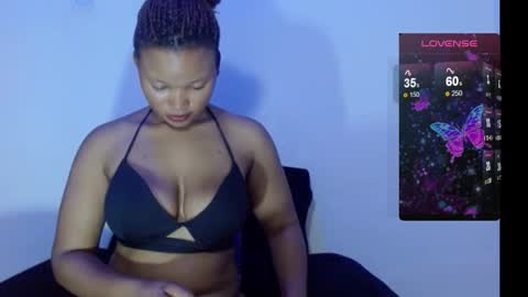 Snapshot of chocolatemilkebony chatting on February 24, 10:26 am chocolatemilkebony online show from February 24, 10:26 am