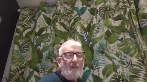 chris1404 online show from January 8, 12:27 am