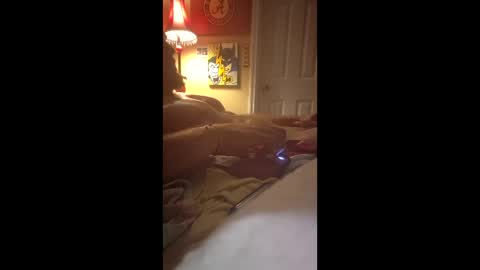 chris8855111 online show from May 11, 7:26 am