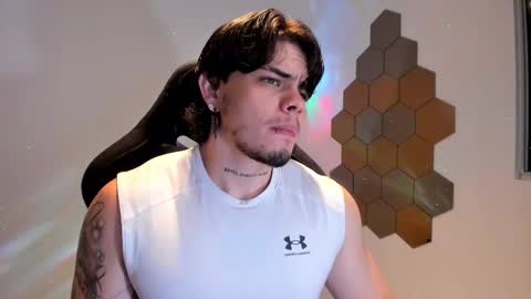 Chris Cooper Independent model online show from January 16, 2:42 am