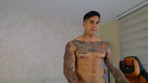 chris reilly online show from December 21, 10:30 pm