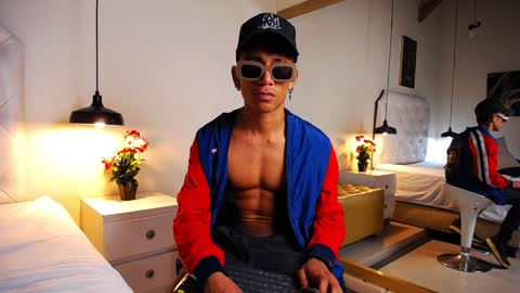 Chris Weell online show from December 16, 2:36 am