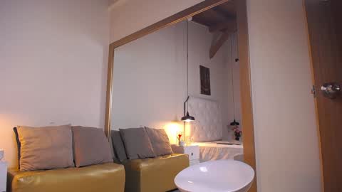 Chris Weell online show from January 18, 4:04 am