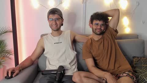 Im Chirs IM MODEL INDEPENDT online show from January 24, 3:22 am