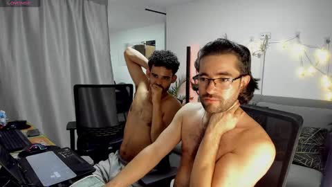 Im Chirs IM MODEL INDEPENDT online show from February 22, 12:38 am