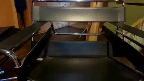 Christian E online show from January 5, 9:36 pm