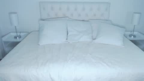 christiandiorx online show from March 31, 4:13 am