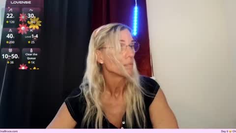 Chris Tina Bruce online show from October 17, 6:23 pm