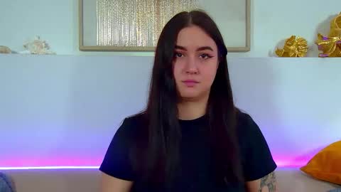 Christina online show from October 7, 6:48 pm