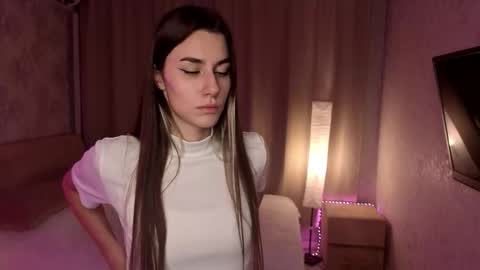 Ellie online show from November 30, 5:09 pm