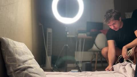 Snapshot of christophertan chatting on October 25, 1:06 am Christopher online show from October 25, 1:06 am