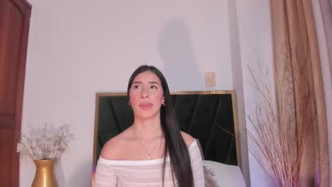 Snapshot of christy_seaa chatting on September 22, 6:34 pm Christy online show from September 22, 6:34 pm