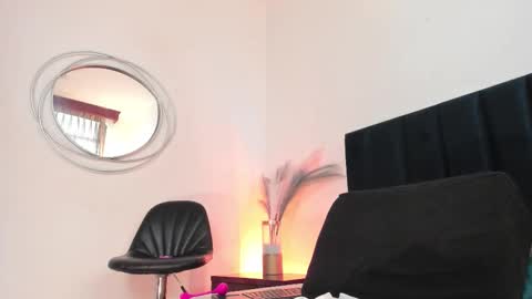 Snapshot of christy_seaa chatting on October 16, 7:02 pm Christy online show from October 16, 7:02 pm