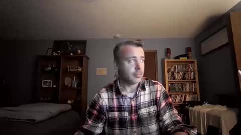 chrisw8121 online show from February 20, 5:07 am