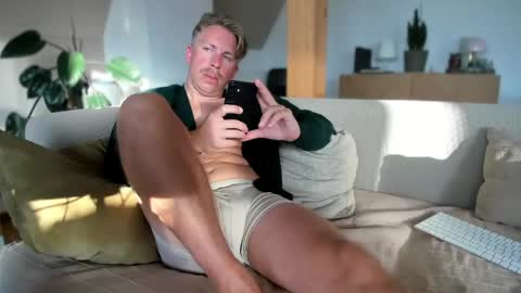 ChrisBang online show from April 16, 5:13 pm