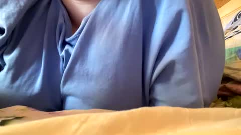 Kat online show from August 2, 10:17 am