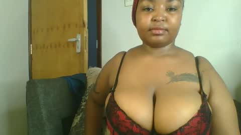 Snapshot of chubby_princess2 chatting on October 19, 11:15 am chubby_princess2 online show from October 19, 11:15 am
