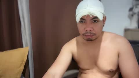 chubbybear_08 online show from February 18, 4:07 pm