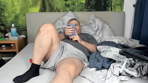 chubbydaddybear82 online show from November 16, 4:47 am