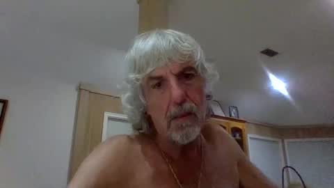 Snapshot of chuck354139 chatting on October 7, 3:02 am chuck354139 online show from October 7, 3:02 am