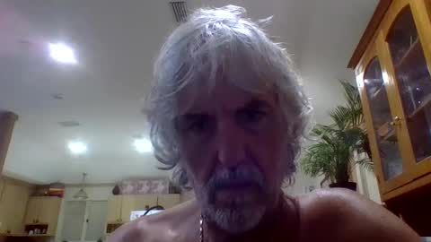 Snapshot of chuck354139 chatting on October 4, 6:33 am chuck354139 online show from October 4, 6:33 am