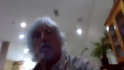 Snapshot of chuck354139 chatting on September 28, 1:14 am chuck354139 online show from September 28, 1:14 am