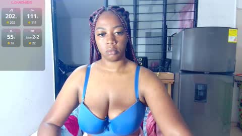 Snapshot of ciaraebonyxxx chatting on October 15, 9:54 am ciaraebonyxxx online show from October 15, 9:54 am