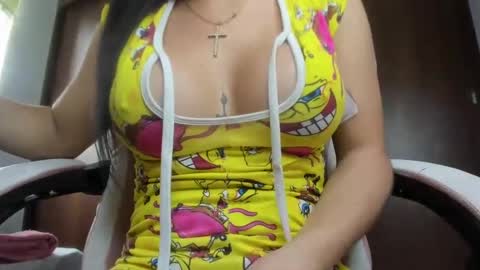 Snapshot of cielo_9 chatting on September 25, 1:29 pm Sara INSTAGRAM SARARENDON7798 online show from September 25, 1:29 pm